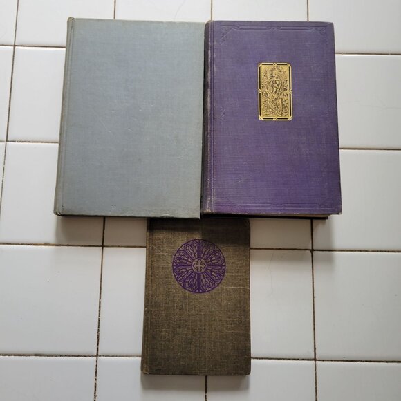 Vintage Purple Gray Book Set Lot Staging Decor Retro Prop Shelf Mantle Centerpie - Picture 3 of 7